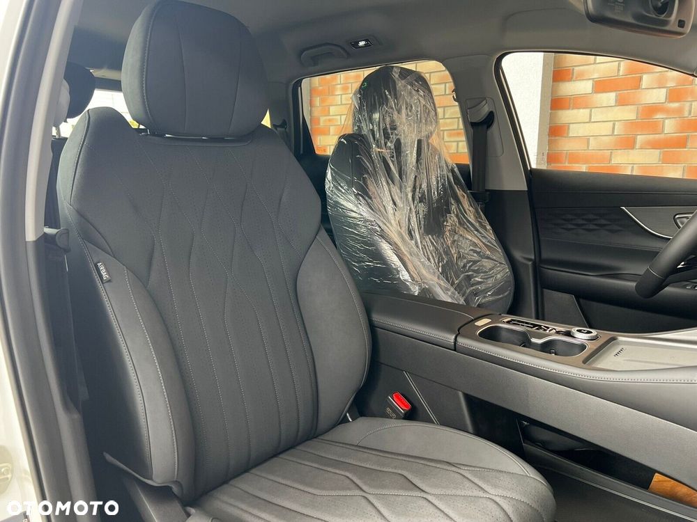 Chery Tiggo 8 1.6 T-GDI Comfort DCT - 17