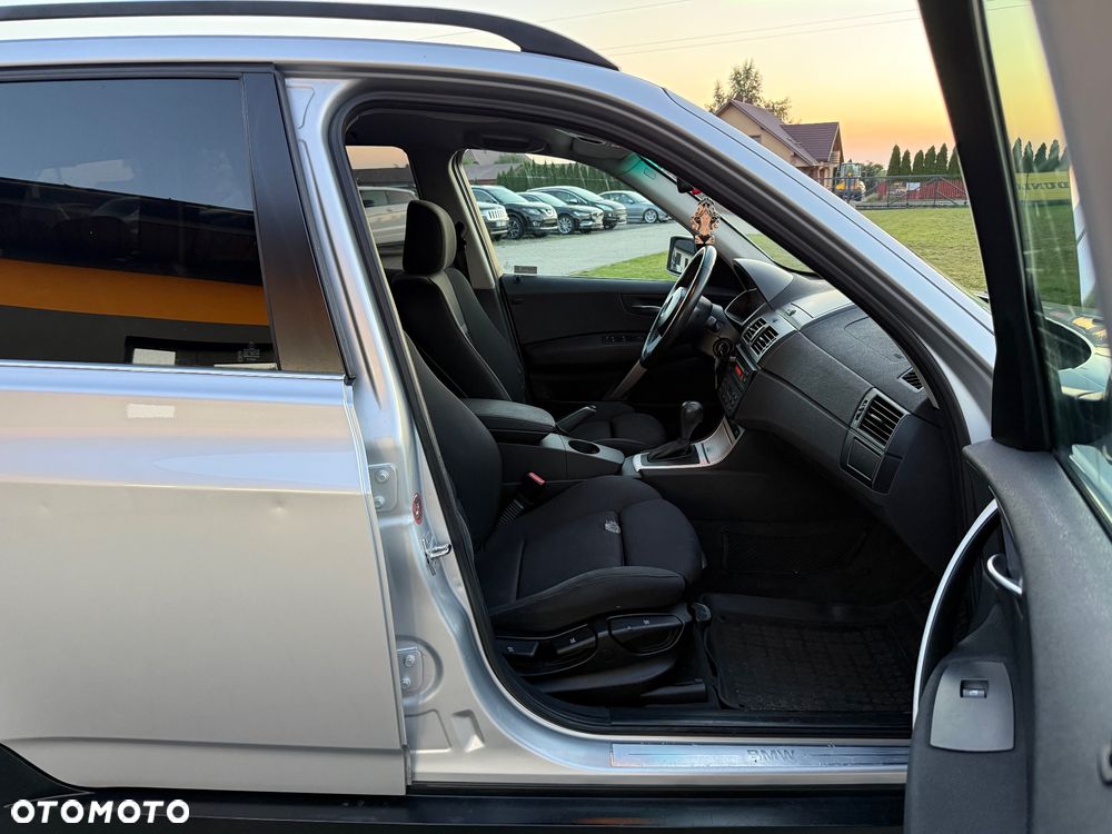 BMW X3 2.5i - 8