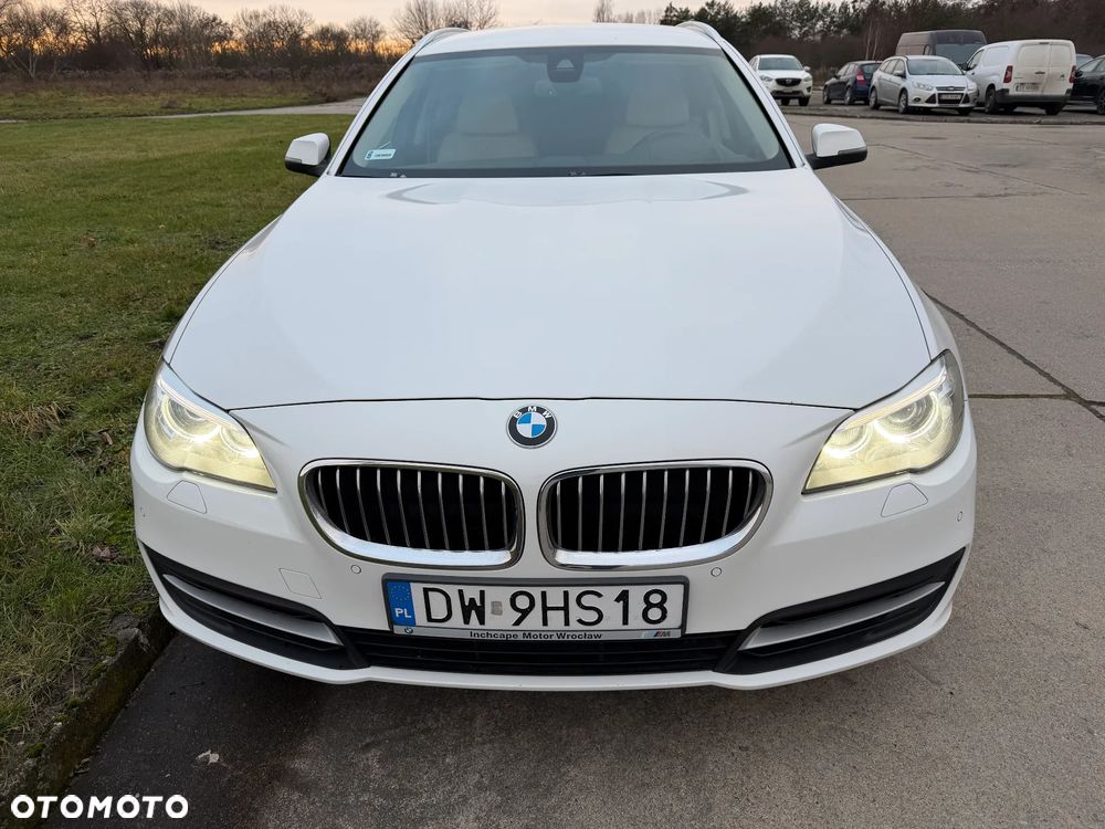 BMW Seria 5 528i xDrive Luxury Line - 5