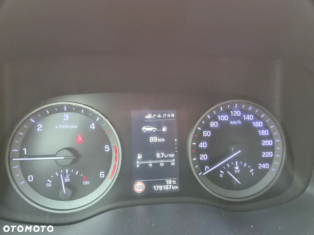 Hyundai Tucson blue 1.7 CRDi 2WD Passion Plus - 21