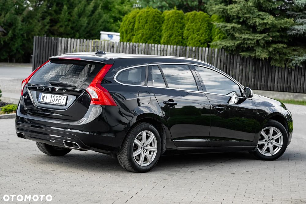 Volvo V60 D2 Kinetic - 14