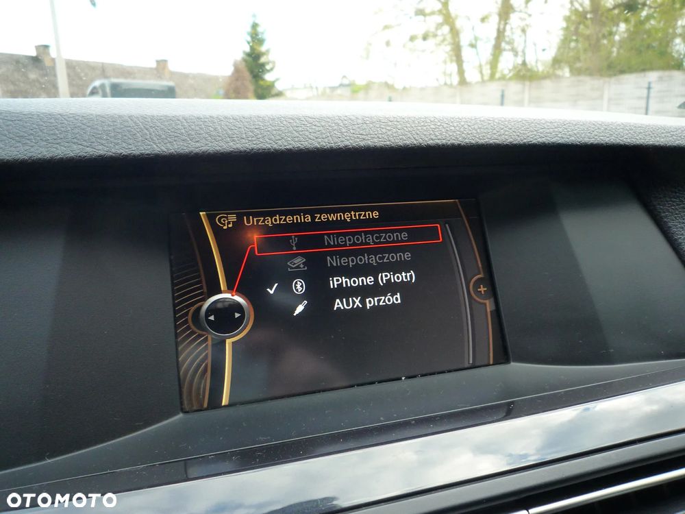 BMW Seria 5 520d - 28