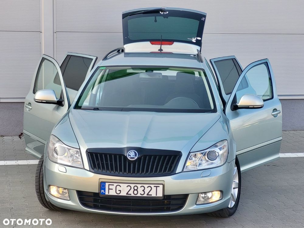 Skoda Octavia 1.8 TSI FAMILY - 1