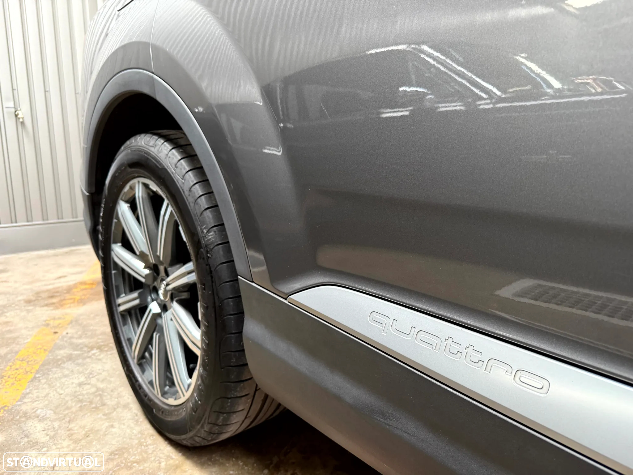 Audi Q7 3.0 TDI quattro S-line Tiptronic 7L - 57