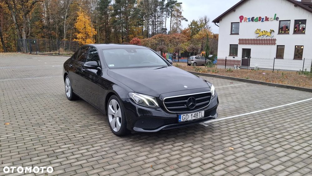 Mercedes-Benz Klasa E 220 d 4-Matic - 1