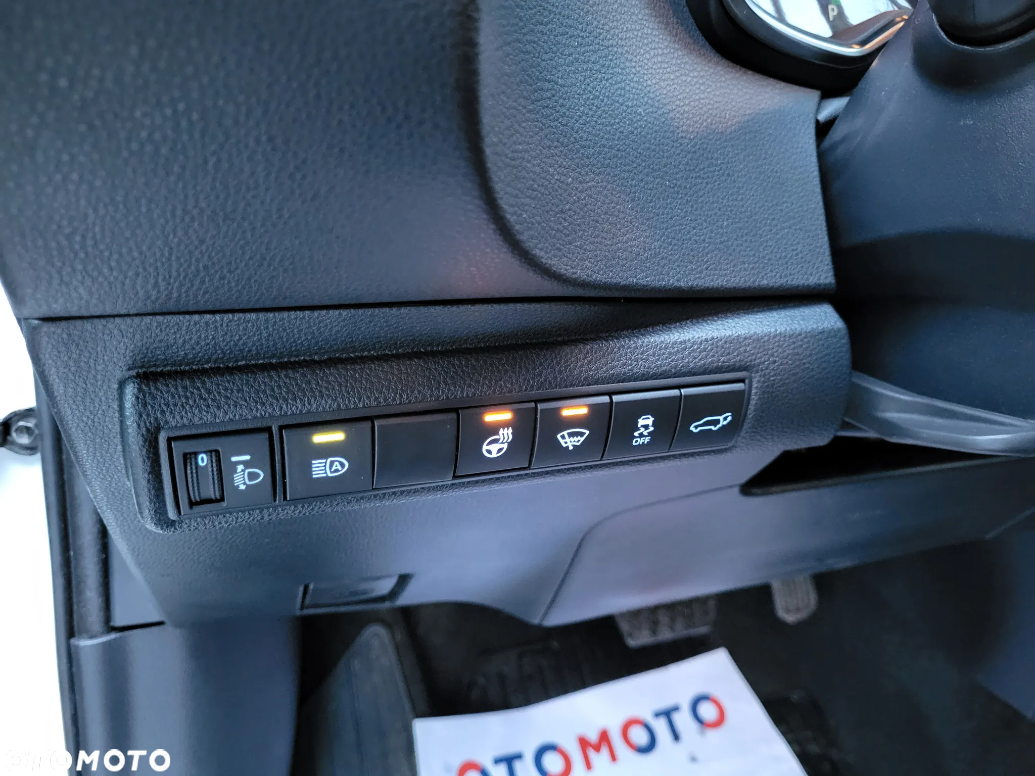 Toyota Corolla 1.8 Hybrid GR Sport Dynamic - 8