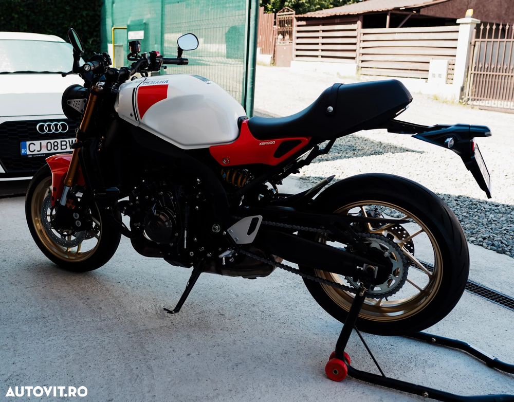 Yamaha XSR 900 - 5
