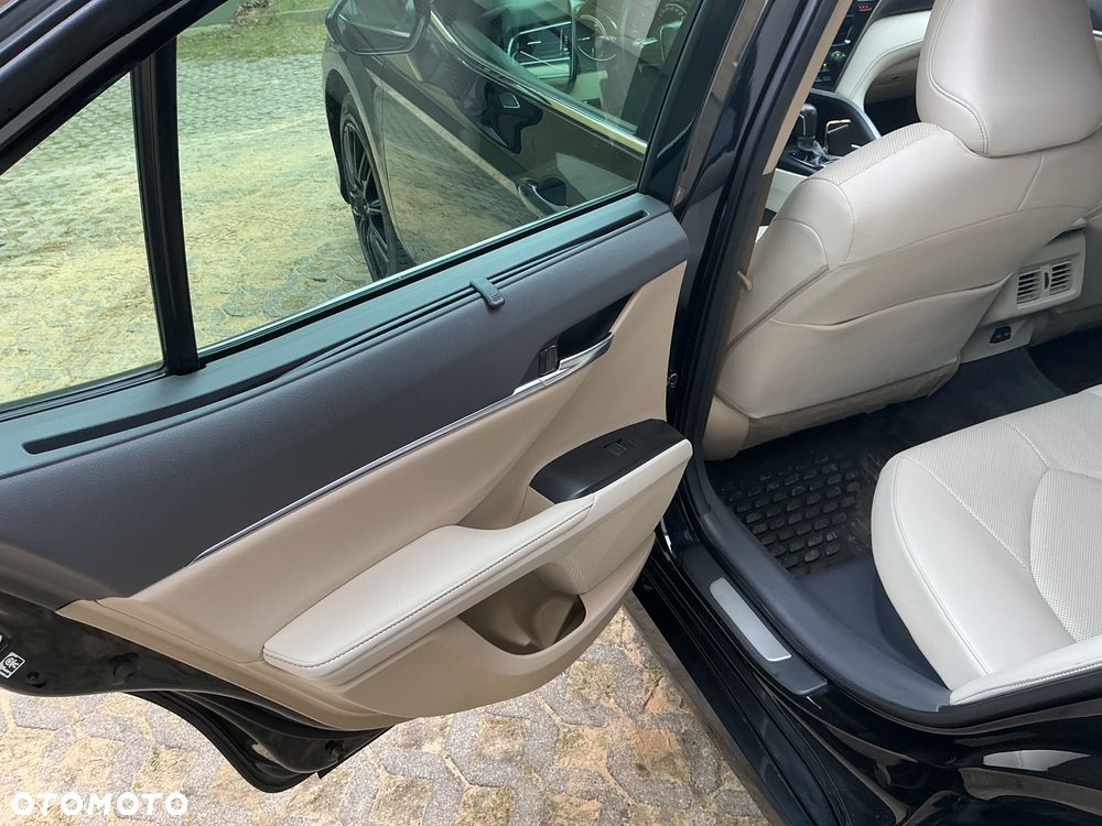 Toyota Camry 2.5 Hybrid Executive CVT - 8