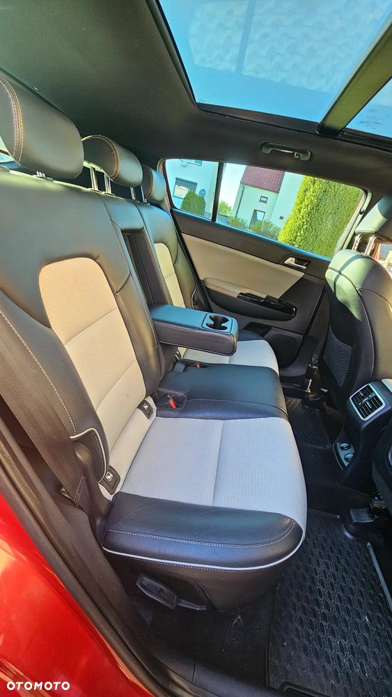 Kia Sportage 1.6 CRDI AWD DCT GT LINE - 9