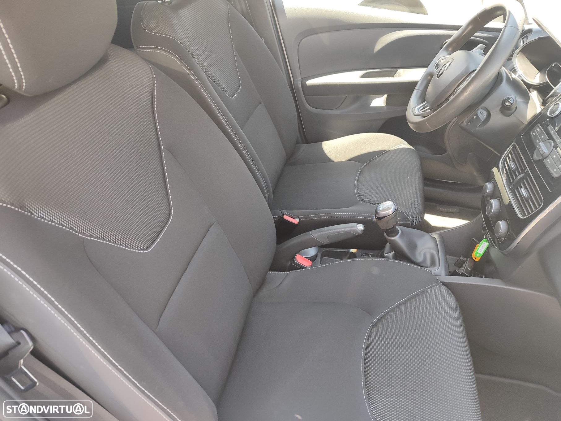 Renault Clio 1.5 dCi Zen - 10