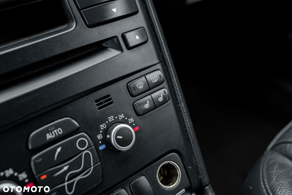 Volvo XC 90 D5 Momentum - 32