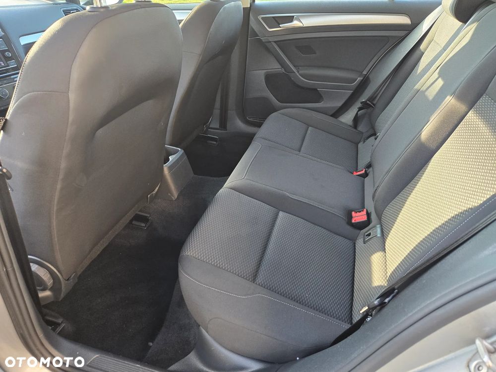 Volkswagen Golf 1.0 TSI BMT Trendline - 10