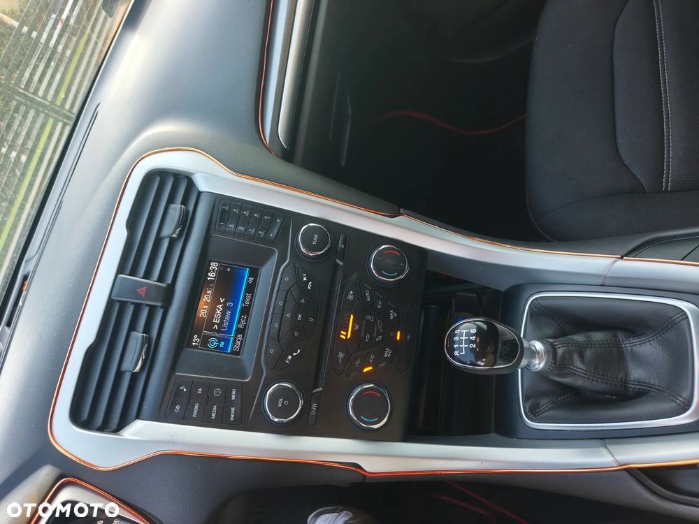 Ford Mondeo - 7