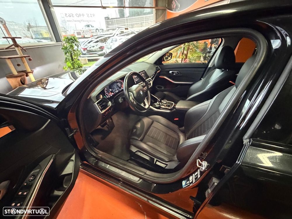 BMW 318 d Pack Desportivo M Auto - 5