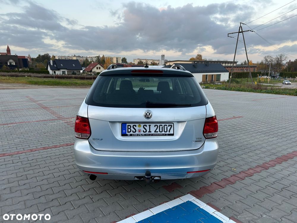 Volkswagen Golf - 18