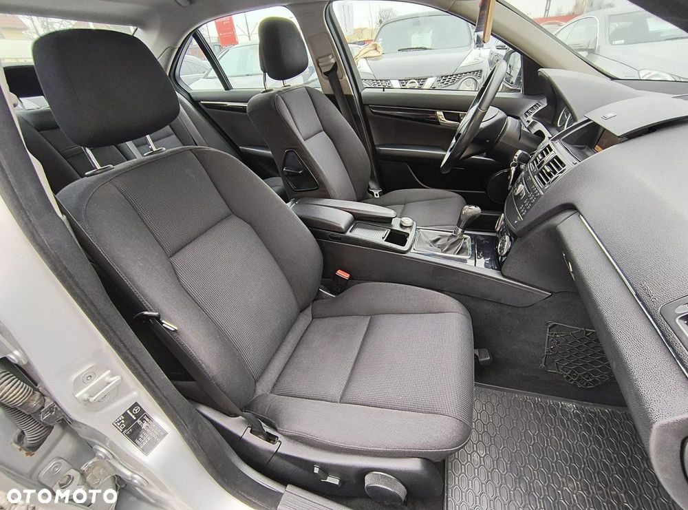 Mercedes-Benz Klasa C 180 Kompressor Elegance - 18