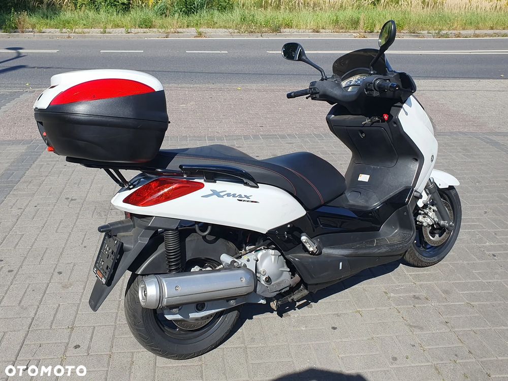 Yamaha X-max - 3