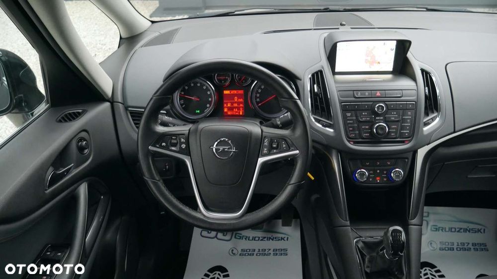 Opel Zafira - 8