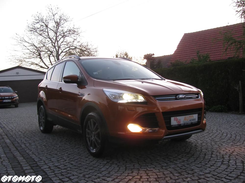 Ford Kuga 2.0 TDCi 2x4 Titanium - 38