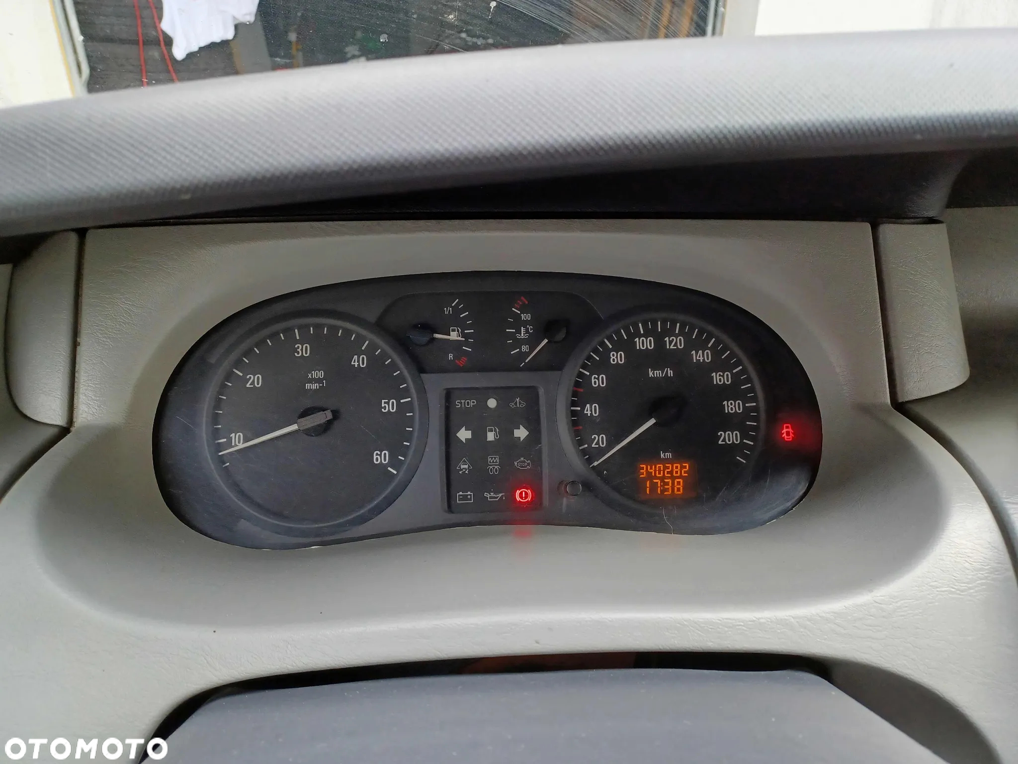 Opel VIVARO - 9