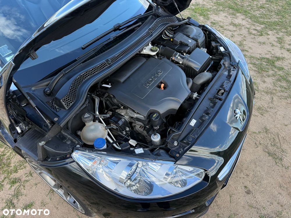 Peugeot RCZ 2.0 HDi FAP 160 Red Carbon - 22