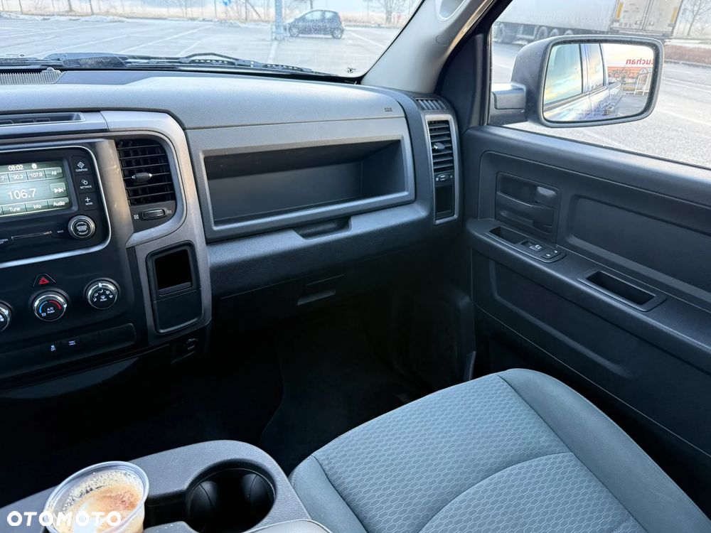 Dodge RAM - 16
