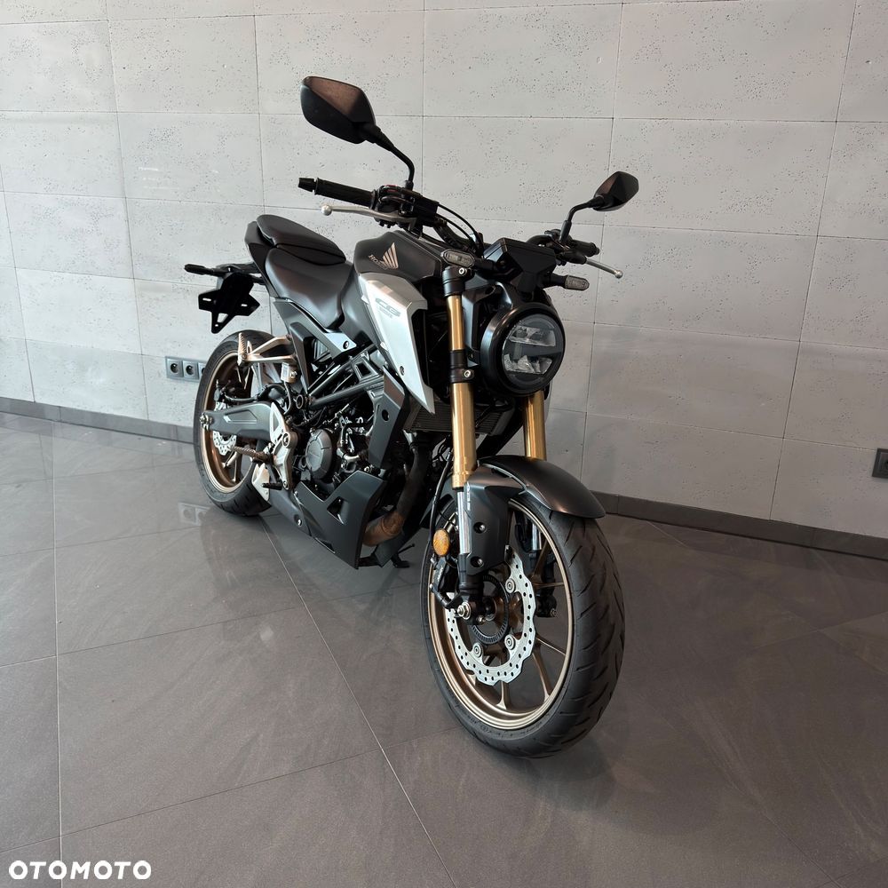 Honda CB - 4