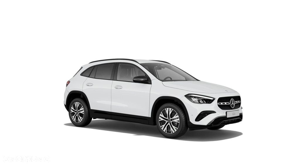 Mercedes-Benz GLA - 4