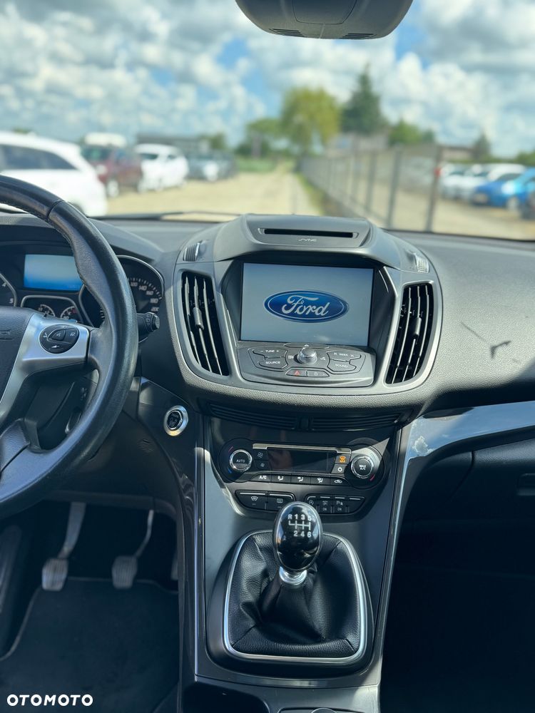 Ford Kuga 2.0 TDCi 2x4 Business Edition - 18