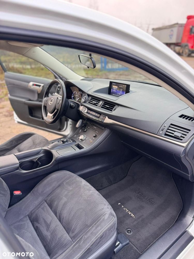 Lexus CT 200h Elegance - 23