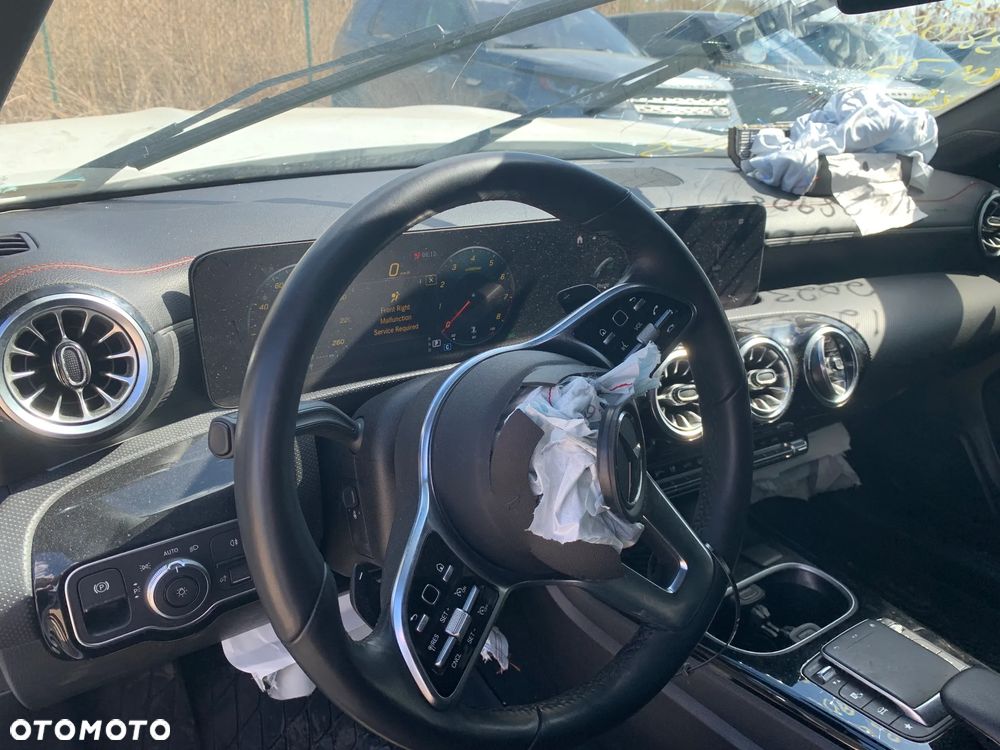 Mercedes-Benz CLA 250 4-Matic 7G-DCT - 10