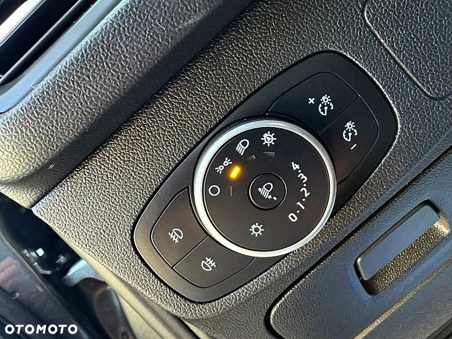 Ford Focus 1.5 EcoBlue Start-Stopp-System COOL&CONNECT - 18