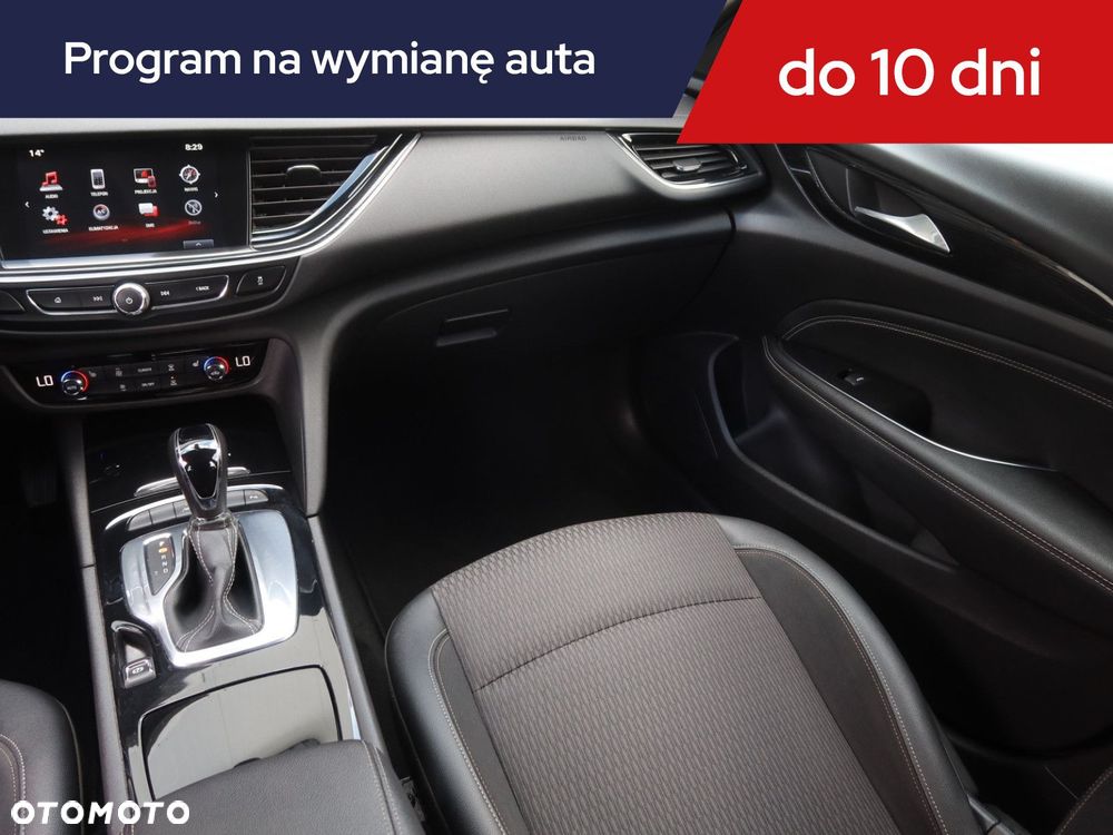 Opel Insignia - 10