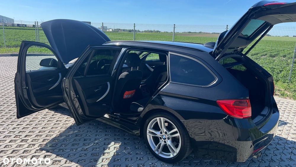 BMW Seria 3 325d M Sport - 11