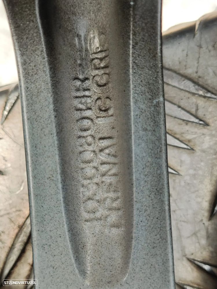 Conjunto Jantes 17 Renault Clio IV 4 7J ET44 4x100 - 16