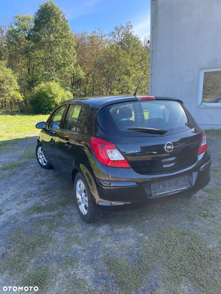 Opel Corsa 2013 photo 4