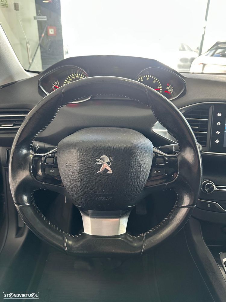 Peugeot 308 SW - 12