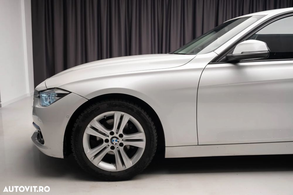 BMW Seria 3 318d Aut. Sport Line - 7