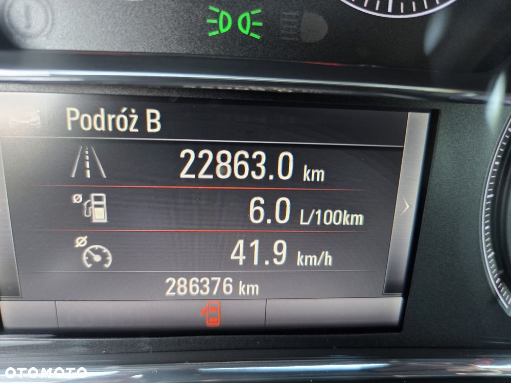 Opel Insignia - 8