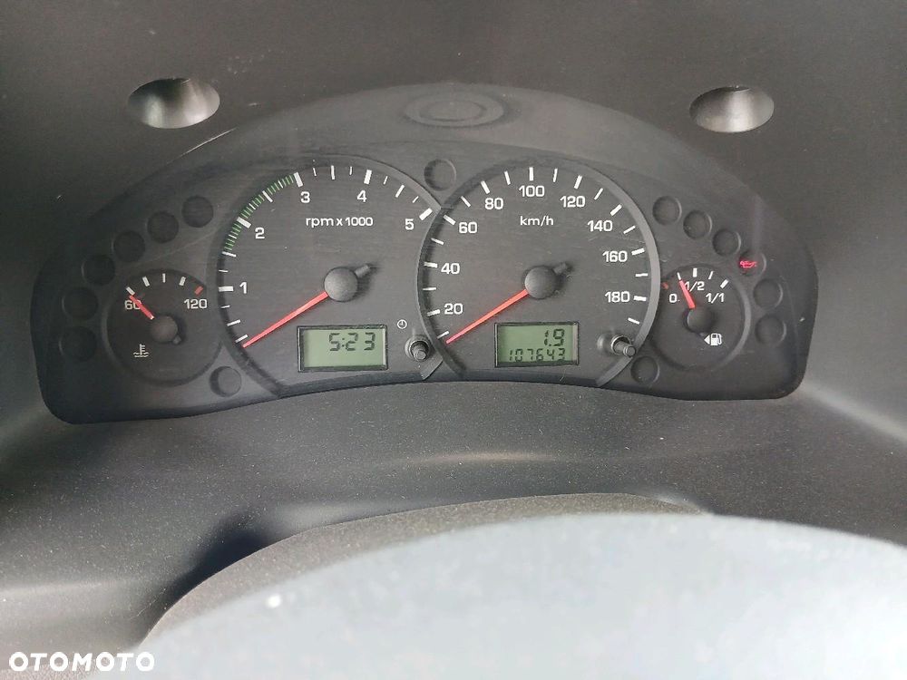 Ford Transit Carioca - 13