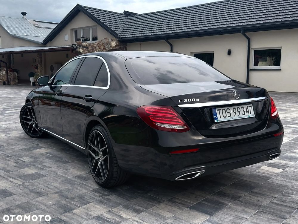 Mercedes-Benz Klasa E 200 d 9G-TRONIC Avantgarde - 16