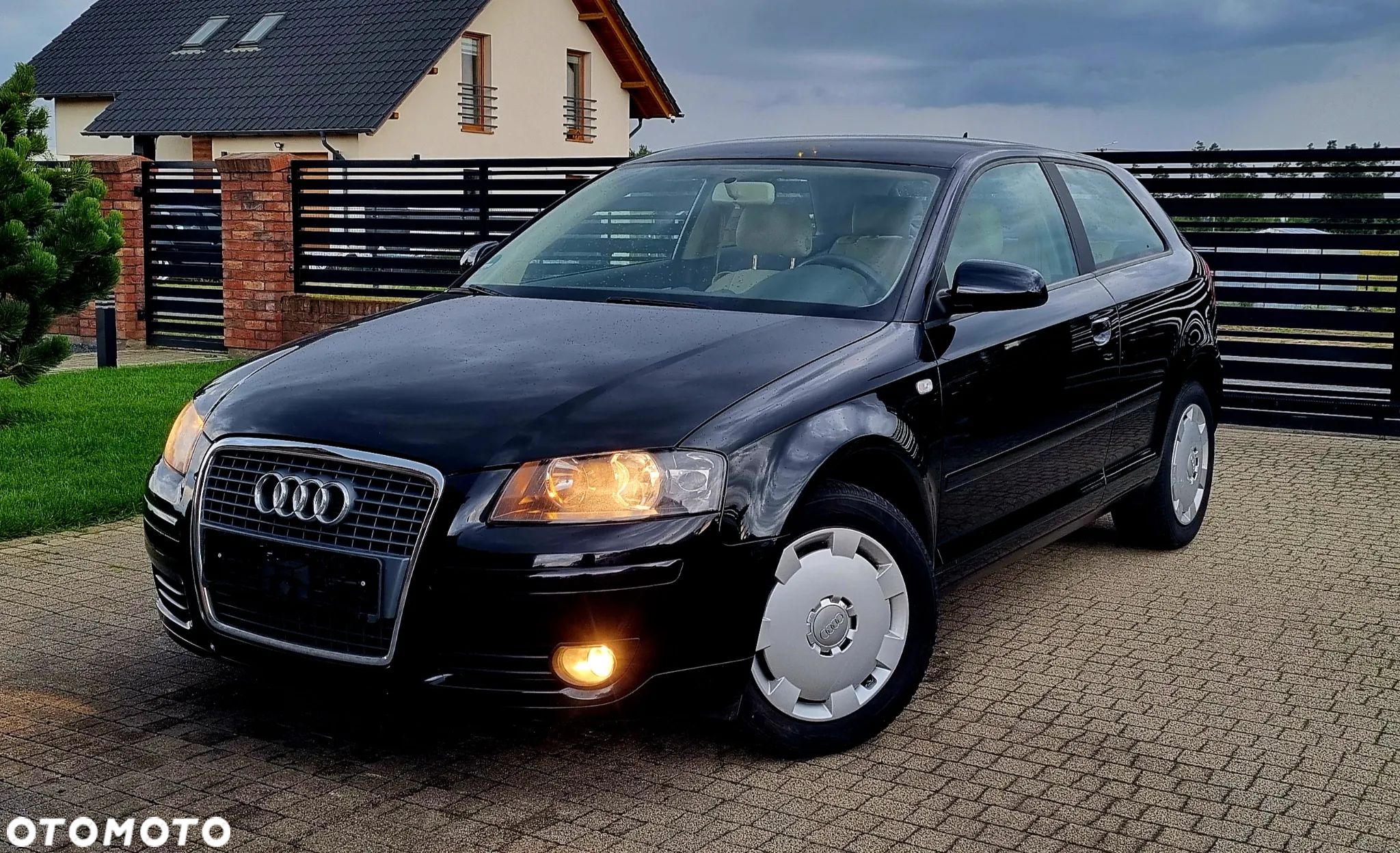 Audi A3 1.6 Ambiente - 1