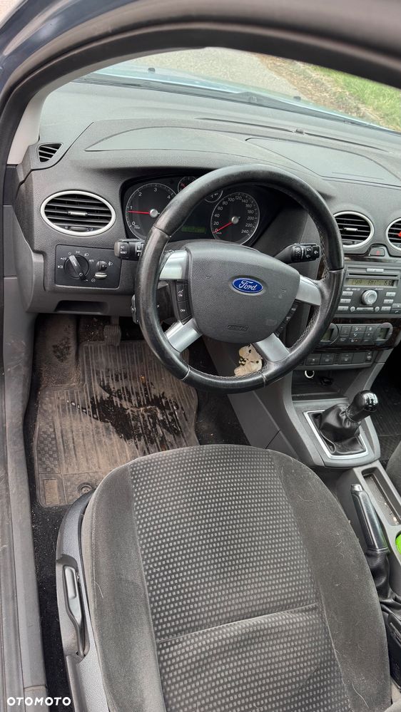 Ford Focus 1.6 TDCi Ambiente - 5