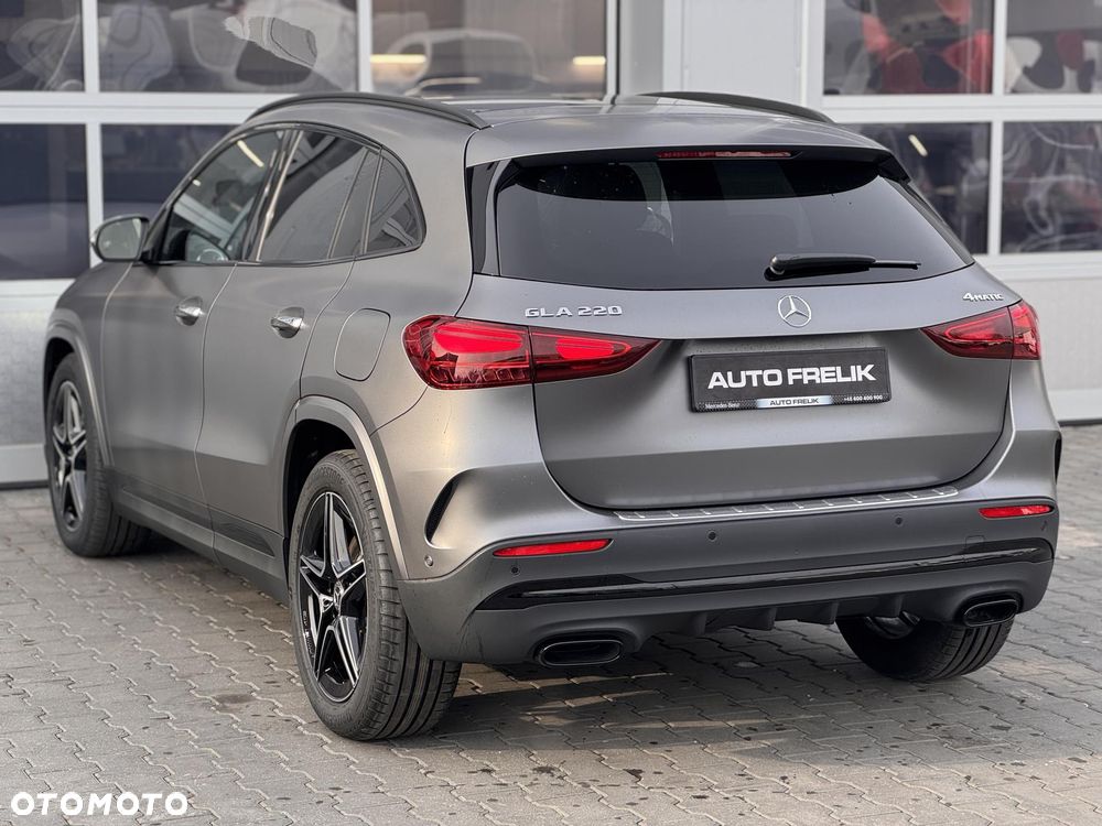 Mercedes-Benz GLA 220 mHEV 4-Matic AMG Line 8G-DCT - 11