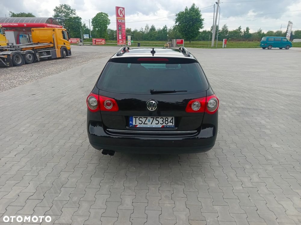 Volkswagen Passat 2.0 FSI Comfortline - 7