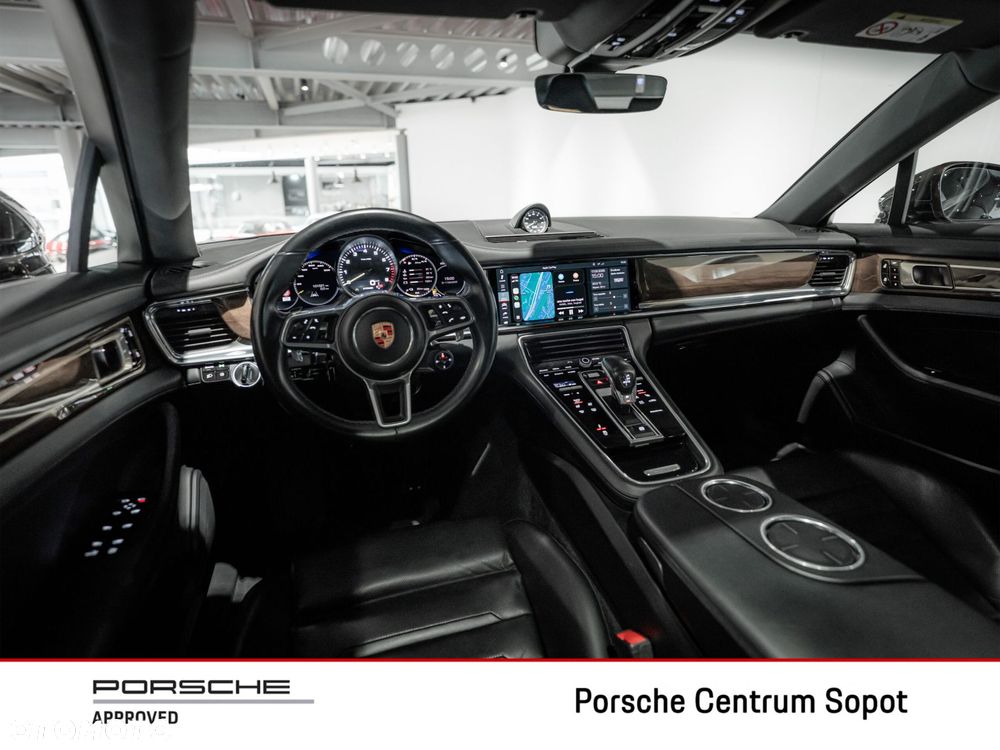 Porsche Panamera 4 E-Hybrid 10 Years Edition - 17