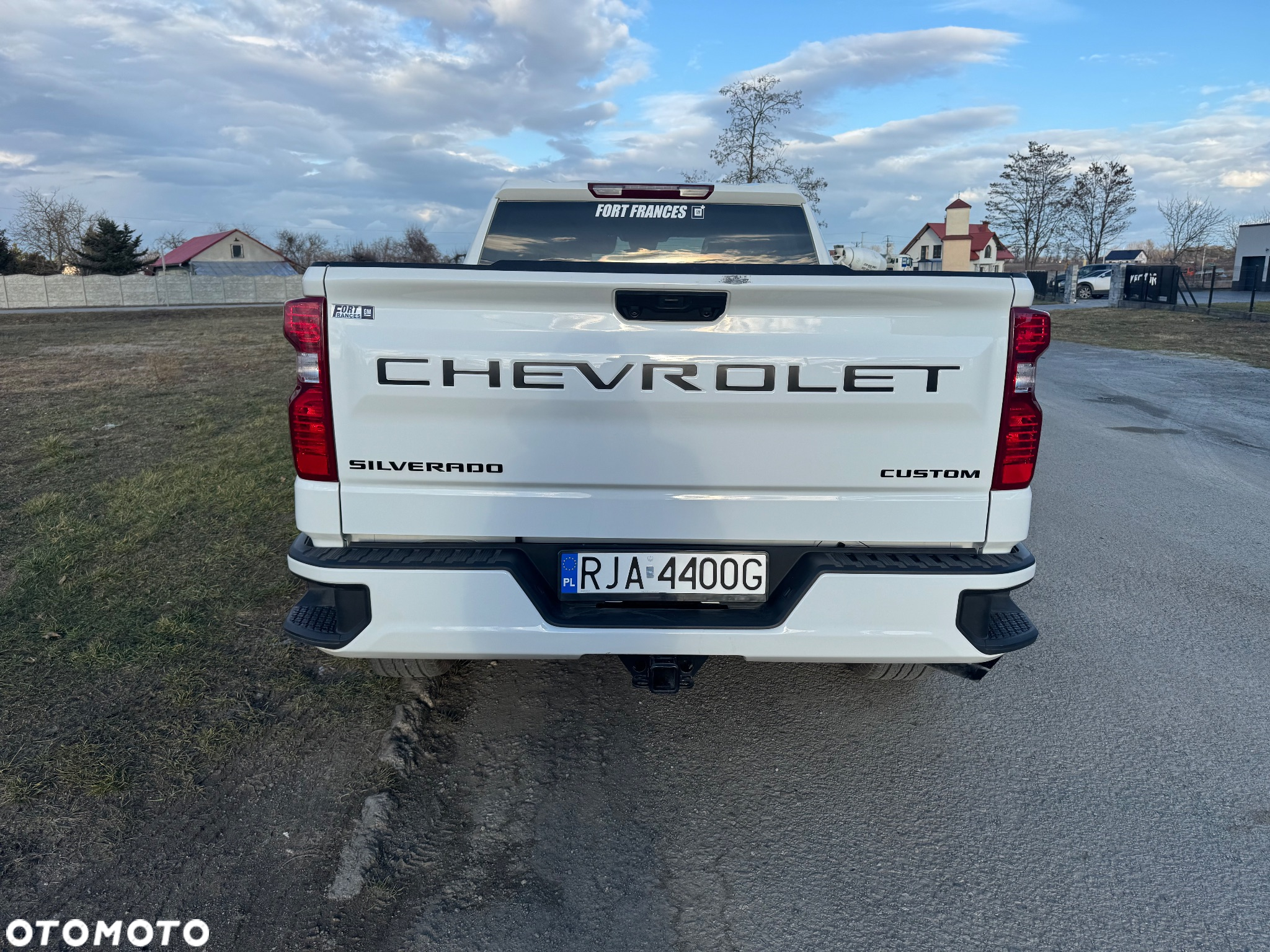 Chevrolet Silverado - 34