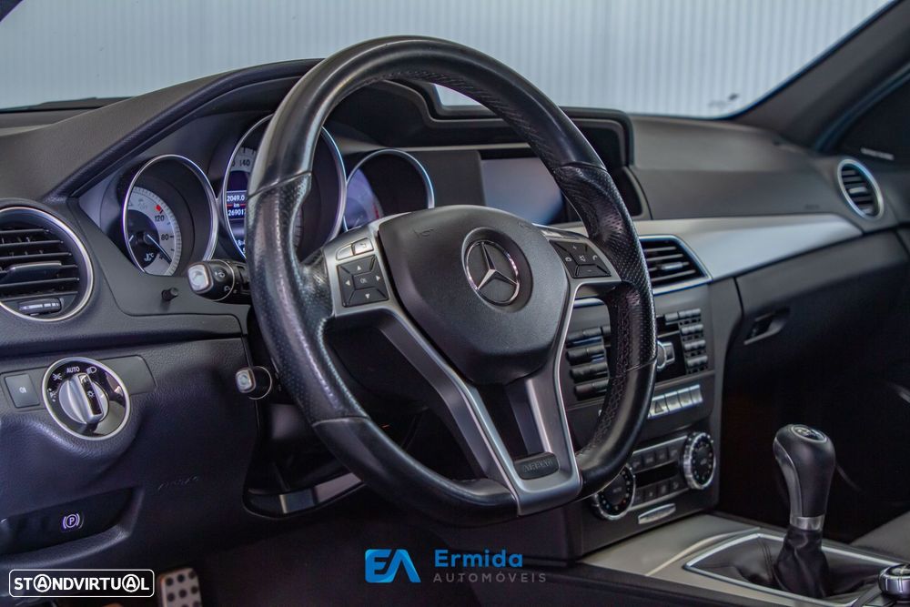 Mercedes-Benz C 220 - 32