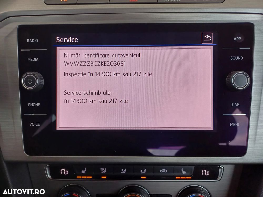 Volkswagen Passat - 16