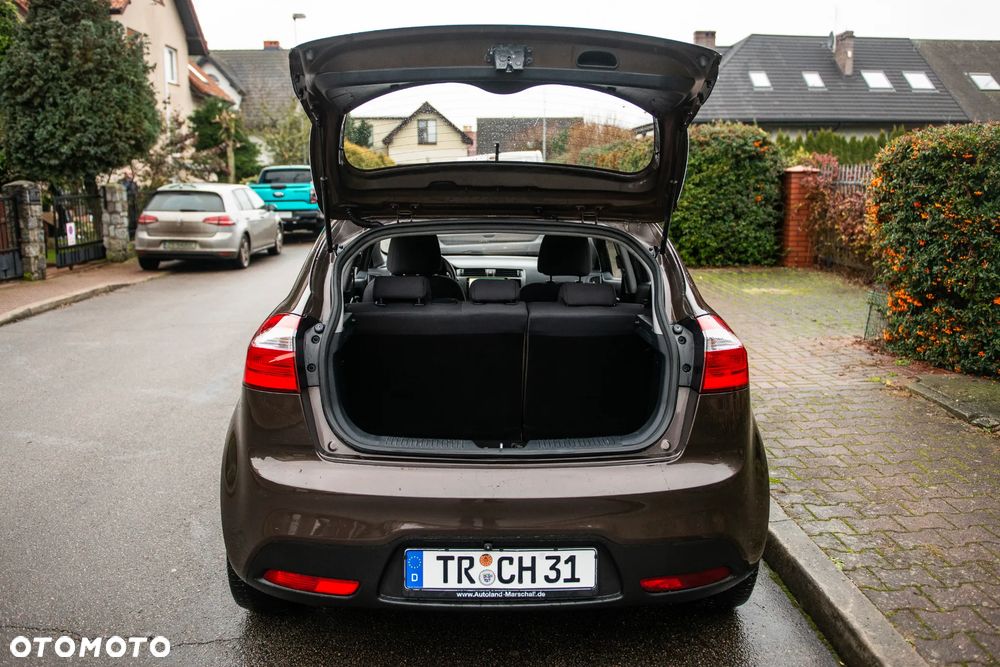 Kia Rio 1.2 Business Line - 7